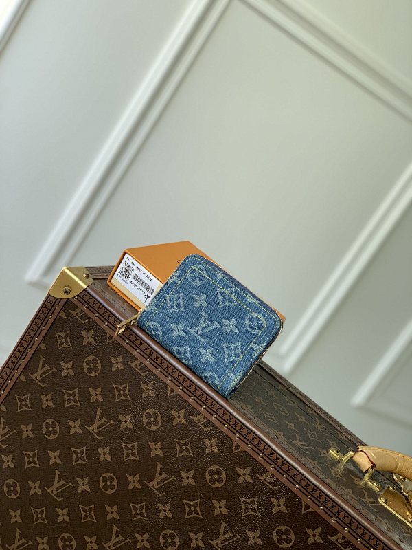 Louis Vuitton coin purse