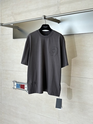 Tee from Scarlettluxury