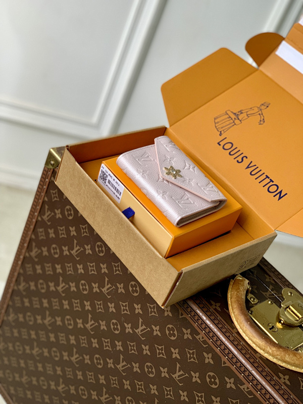 Wallet from Scarlettluxury
