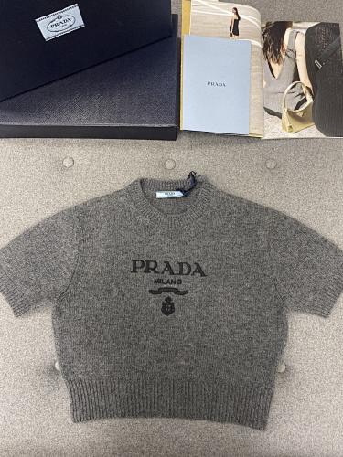 Sweater from Scarlettluxury