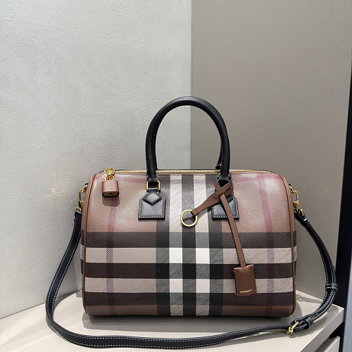 Crossbody bag from Scarlettluxury