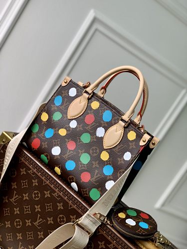 Louis Vuitton coin purse