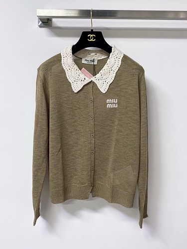 Sweater from Scarlettluxury
