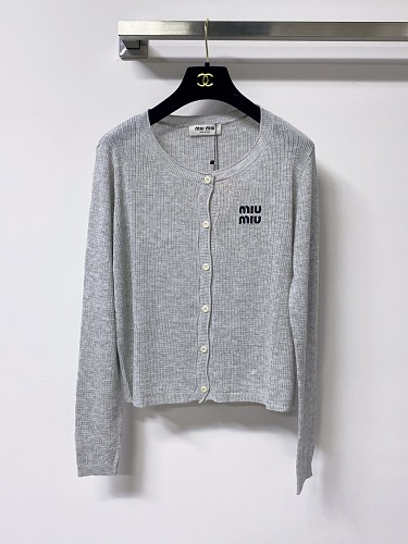 Sweater from Scarlettluxury