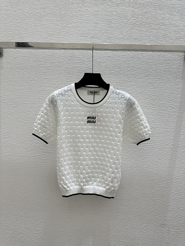 Sweater from Scarlettluxury