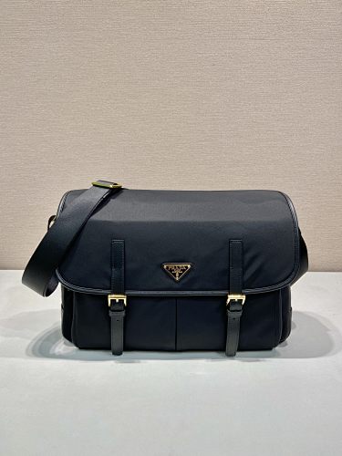 Messenger bag from Scarlettluxury