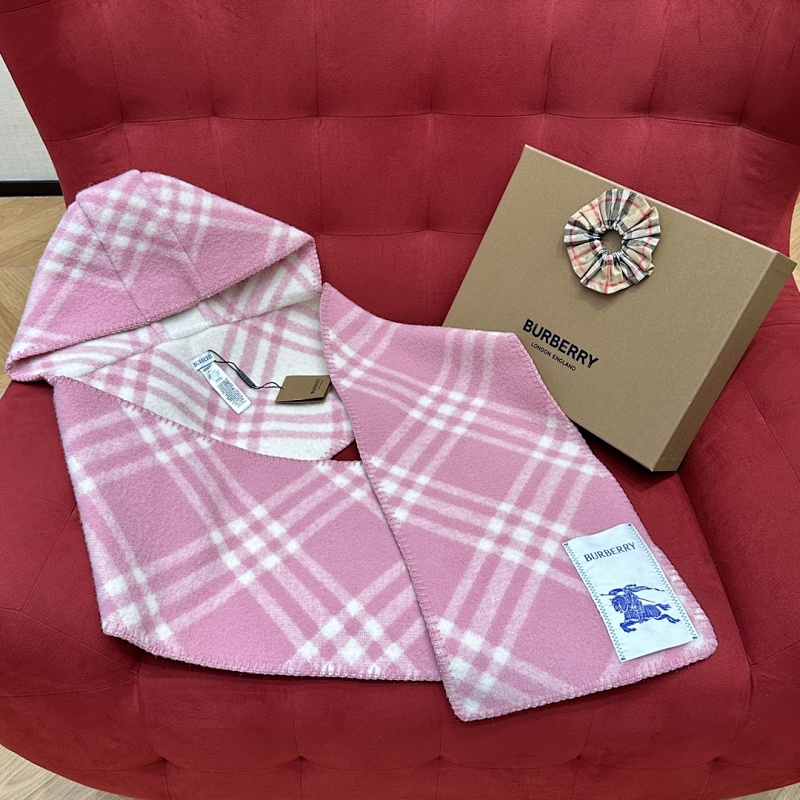 Scarf from Scarlettluxury
