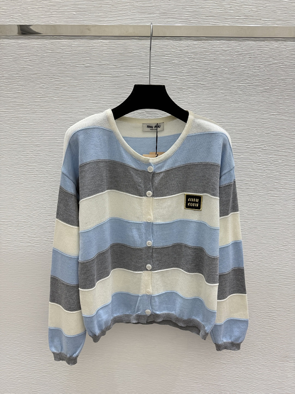 Sweater from Scarlettluxury