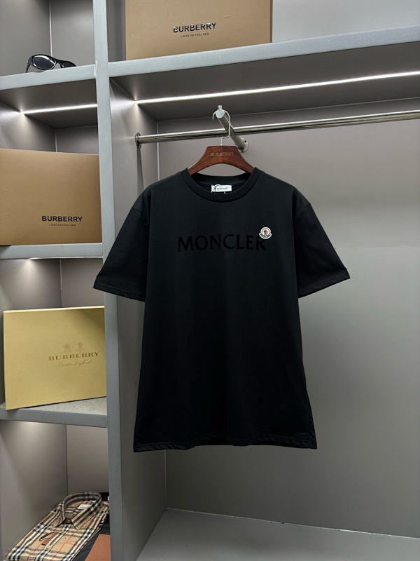 Tee from Scarlettluxury