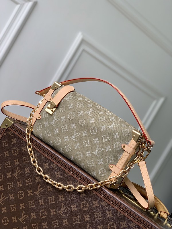 Louis Vuitton bag