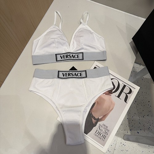 Set from Scarlettluxury