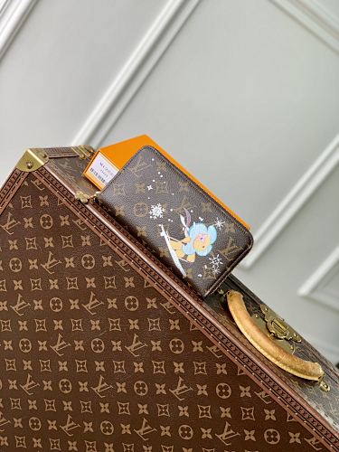 Louis Vuitton clutch
