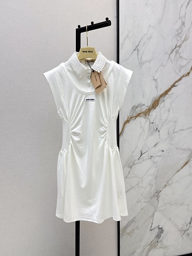 Tee from Scarlettluxury