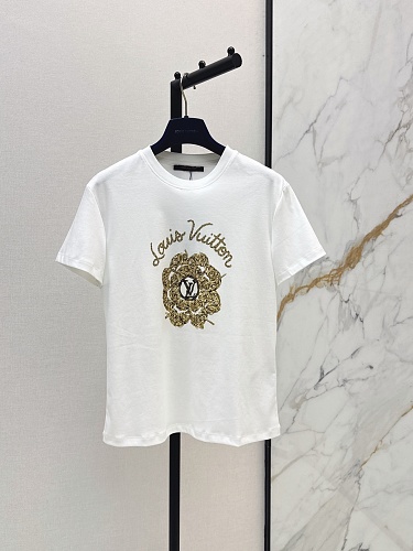 Tee from Scarlettluxury