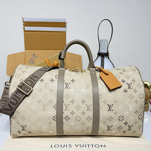 Travel bag from Scarlettluxury