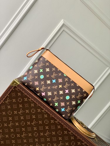 Louis Vuitton clutch