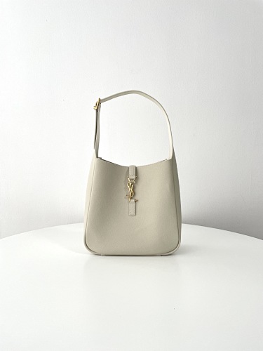 Shoulder bag from Scarlettluxury