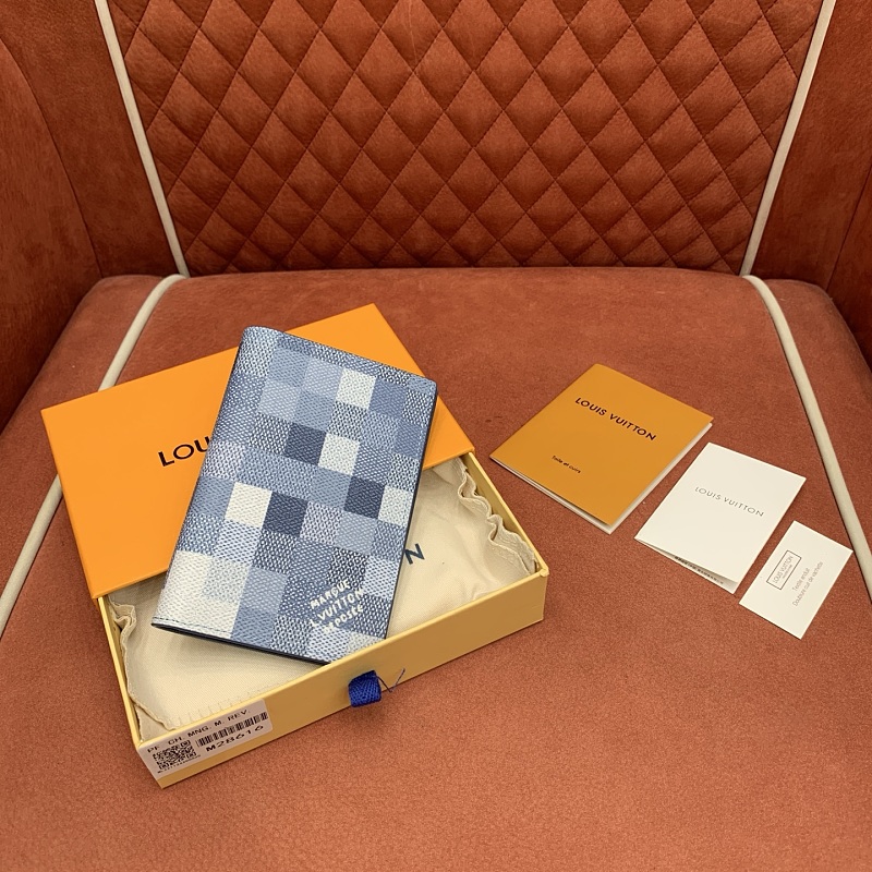 Louis Vuitton card holder