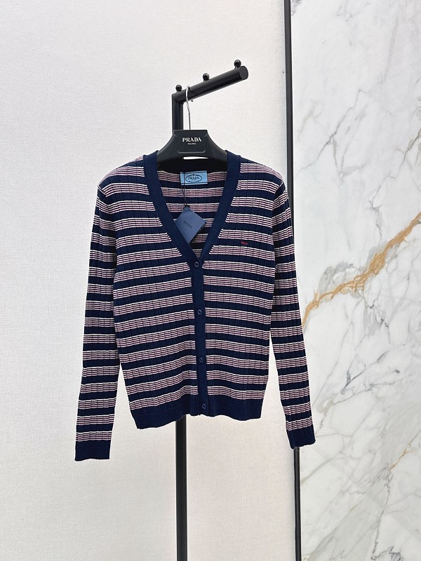 Sweater from Scarlettluxury