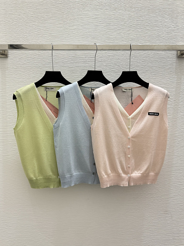 Sweater from Scarlettluxury
