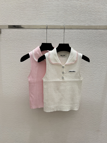 Sweater from Scarlettluxury