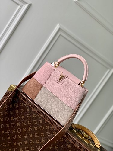 Louis Vuitton crossbody bag