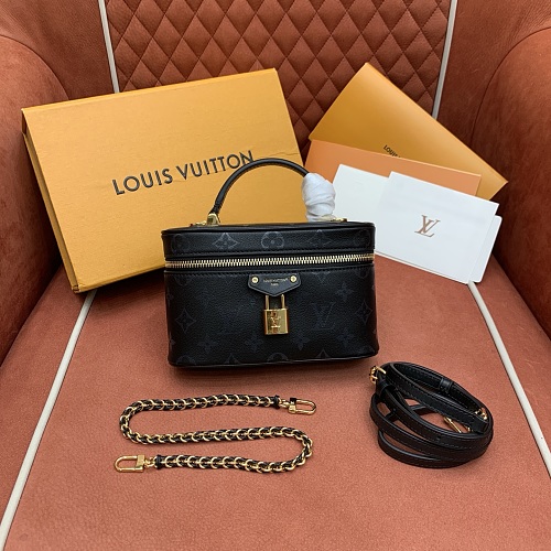 Crossbody bag from Scarlettluxury