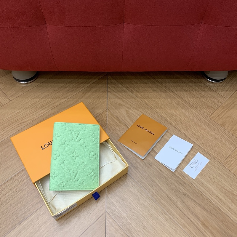 Louis Vuitton card holder