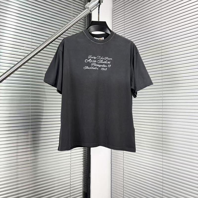 Tee from Scarlettluxury