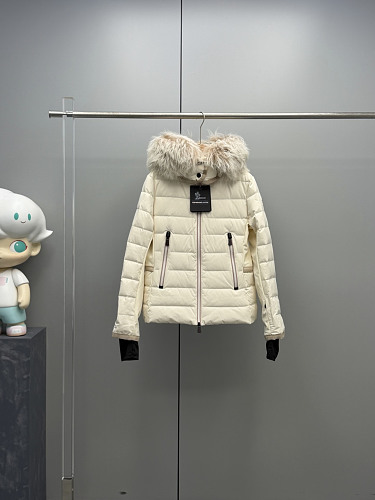 Down jacket from Scarlettluxury