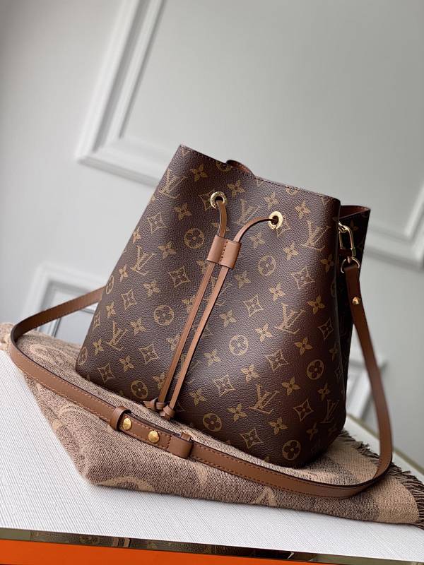 Louis Vuitton crossbody bag