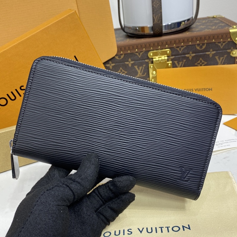 Louis Vuitton card holder