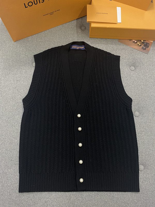 Sweater from Scarlettluxury