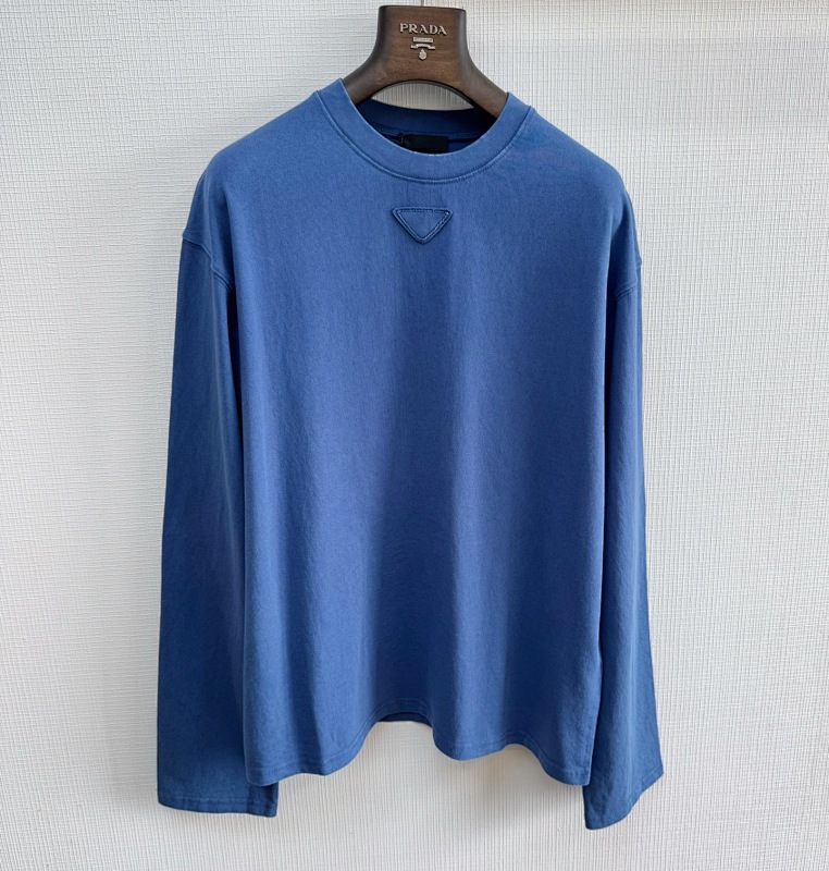 Sweater from Scarlettluxury