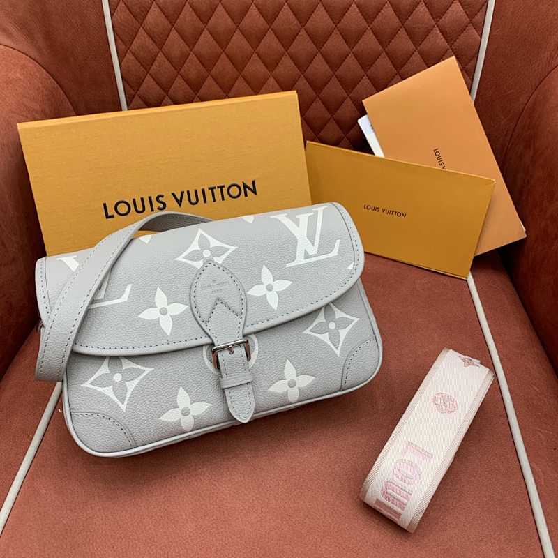 Louis Vuitton shoulder bag