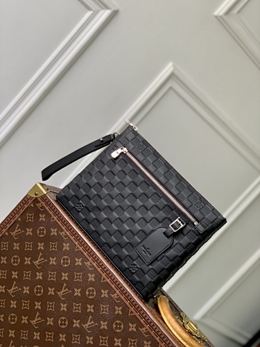 Travel bag from Scarlettluxury