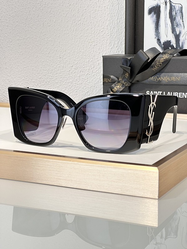 Saint Laurent
