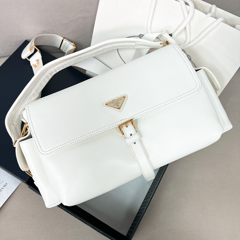 Messenger bag from Scarlettluxury