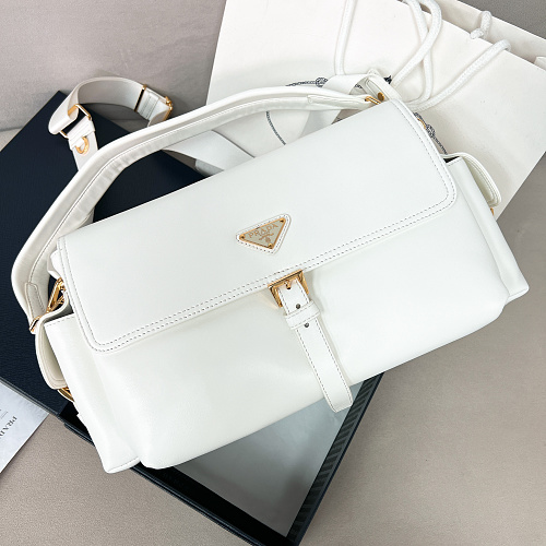 Messenger bag from Scarlettluxury