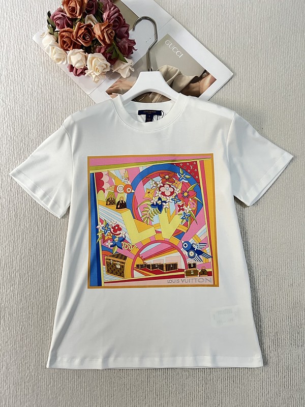 Tee from Scarlettluxury
