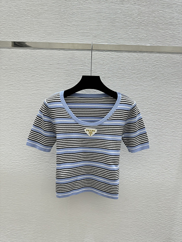 Sweater from Scarlettluxury