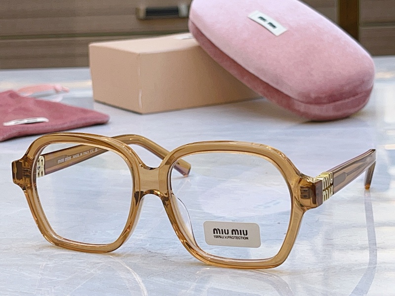 Glasses from Scarlettluxury