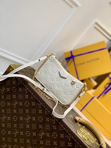 Louis Vuitton crossbody bag