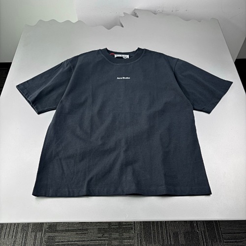 Tee from Scarlettluxury