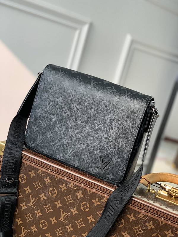 Louis Vuitton messenger bag