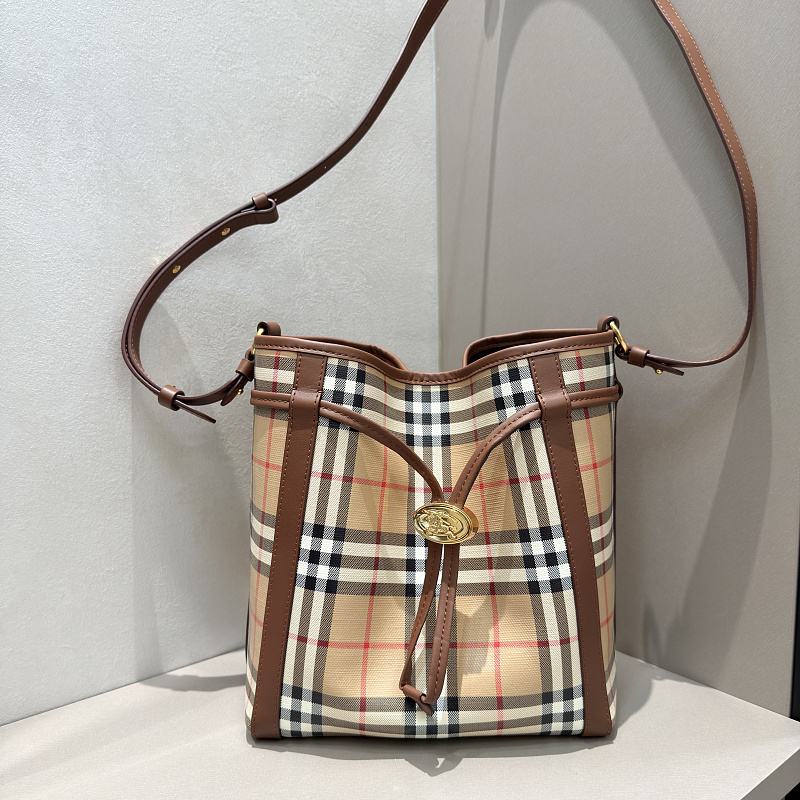 Burberry wallet