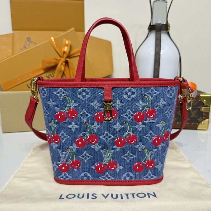 Louis Vuitton bag
