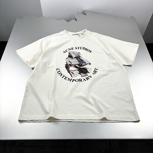 Tee from Scarlettluxury