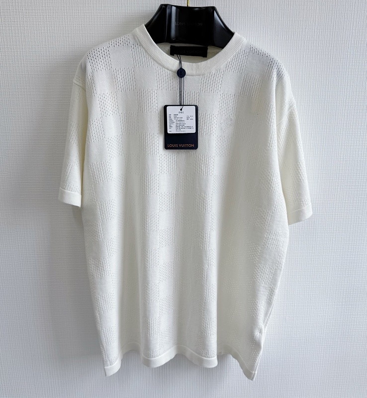 Sweater from Scarlettluxury