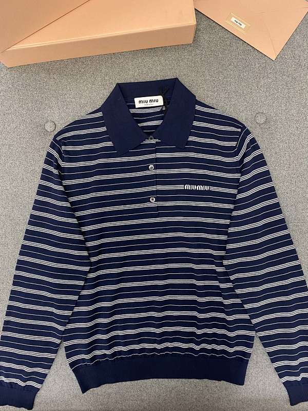 Sweater from Scarlettluxury